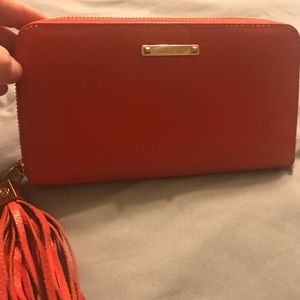Stella & Dot Mercer Wallet Redish Orange/Pink